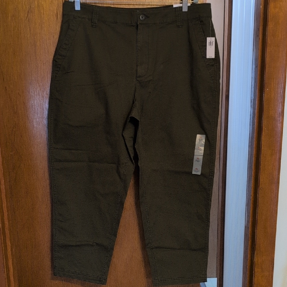 Old Navy Dark Olive Cropped Pants